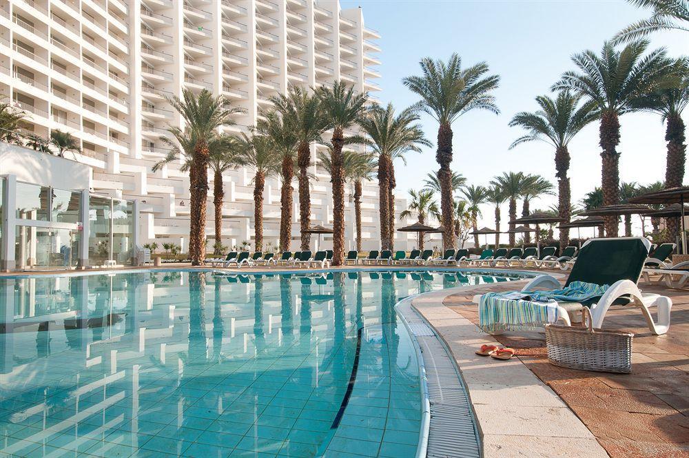 David Dead Sea Resort & Spa Én-Bokek Kültér fotó The pool at the Dead Sea