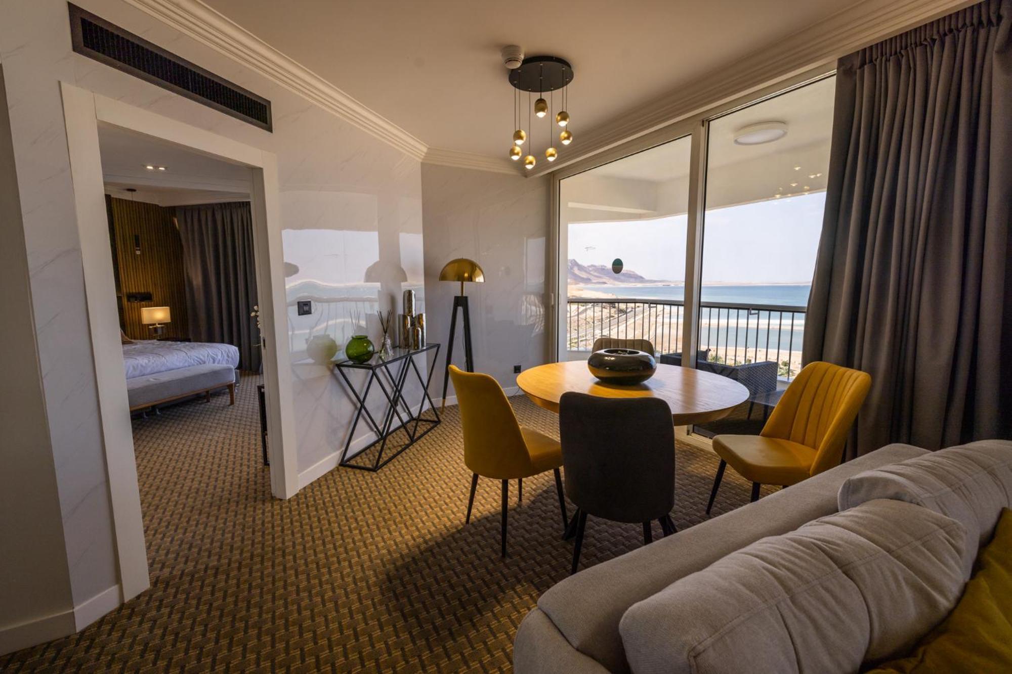 David Dead Sea Resort & Spa Én-Bokek Kültér fotó Suite at the Dan Hotel
