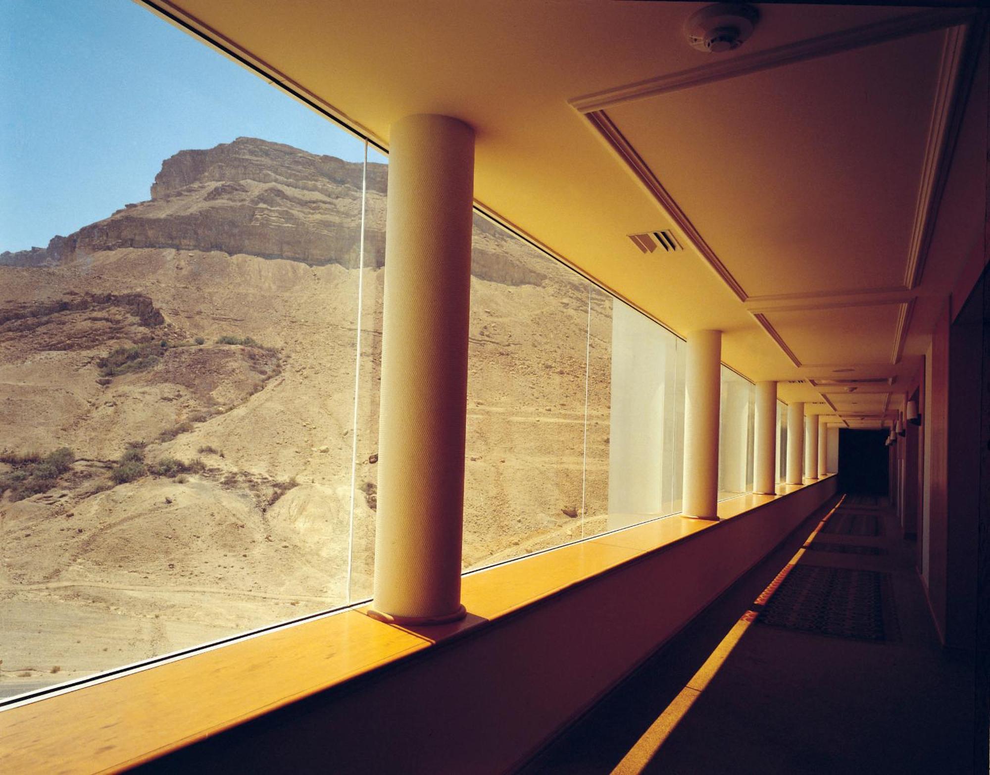 David Dead Sea Resort & Spa Én-Bokek Kültér fotó The interior of the Ben Gurion Airport